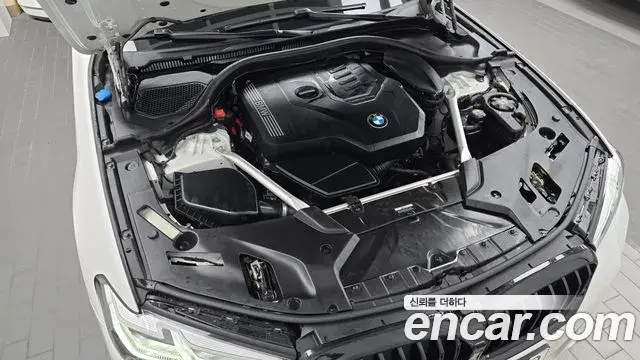 BMW 5 Series 2022 — Photo 6/20