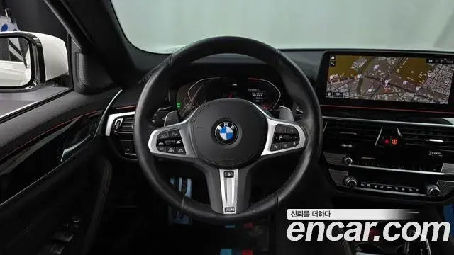 BMW 5 Series 2022 — Photo 13/20