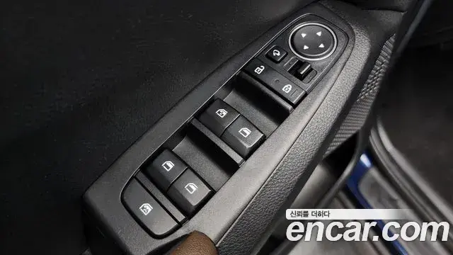 Kia Seltos 2020 — ფოტო 17/34
