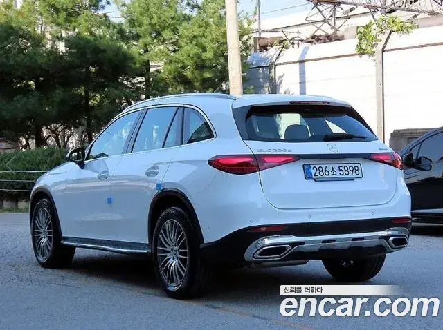 Mercedes-Benz GLC-Class 2026 — Фото 2/7