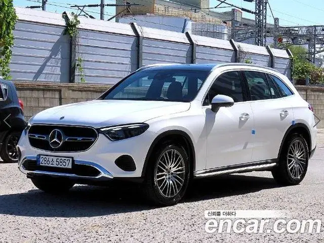 Mercedes-Benz GLC-Class 2026 — Фото 2/7