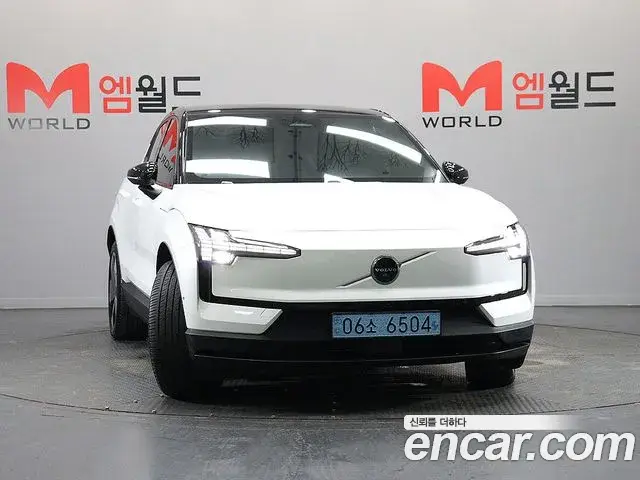 Volvo EX30 2025 — ფოტო 6/19