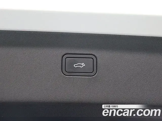 Volvo EX30 2025 — ფოტო 10/19