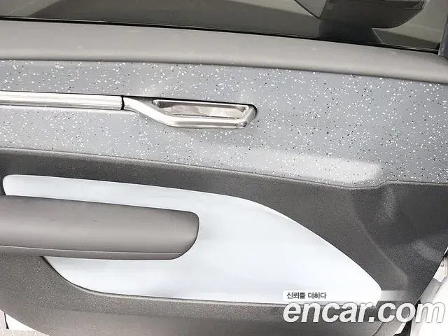 Volvo EX30 2025 — ფოტო 13/19