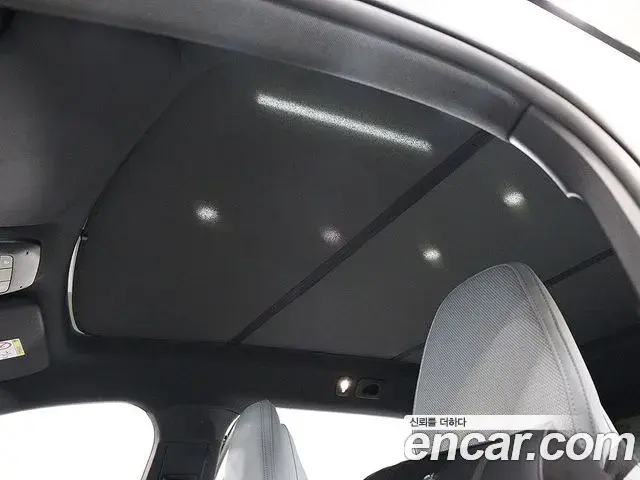 Volvo EX30 2025 — ფოტო 17/19