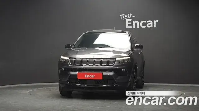 Jeep Compass 2022 — Фото 3/20