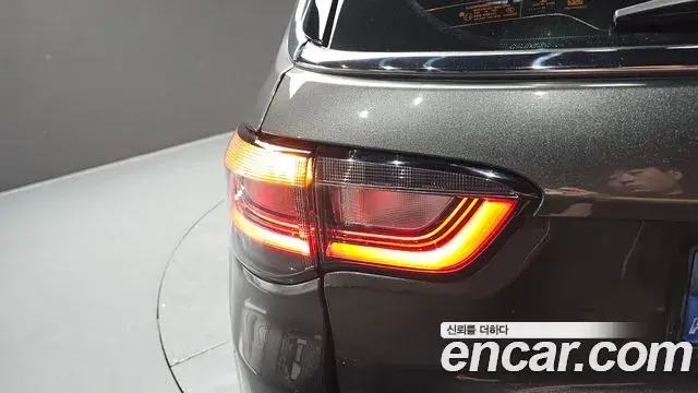 Jeep Compass 2022 — Şəkil 30/30