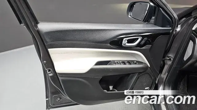 Jeep Compass 2022 — Şəkil 11/30