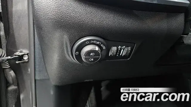Jeep Compass 2022 — Şəkil 27/30