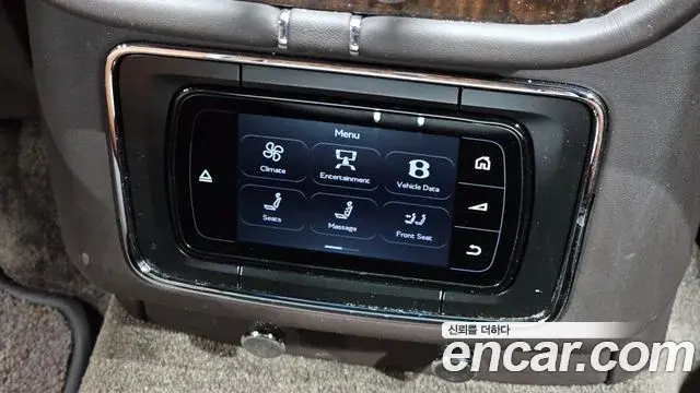 Bentley Bentayga 2018 — Şəkil 5/41