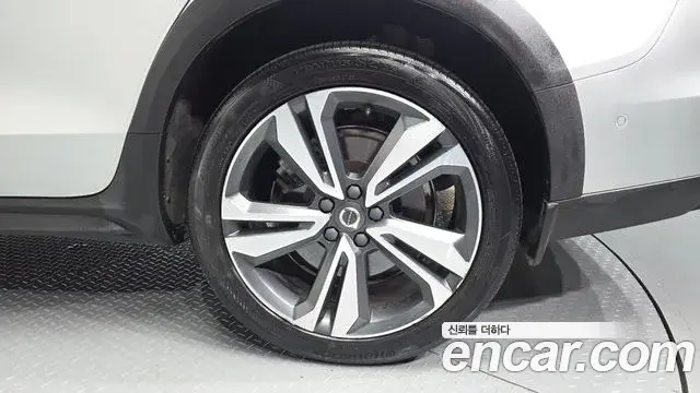 Volvo V60 Cross Country 2021 — Şəkil 21/35