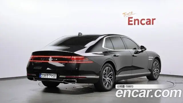 Genesis G90 2022 — Фото 2/20