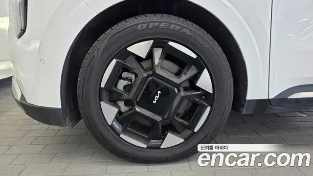 Kia Carnival 2024 — Photo 5/20
