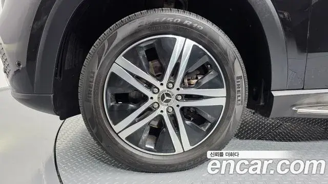 Mercedes-Benz GLE-Class 2019 — Şəkil 5/20