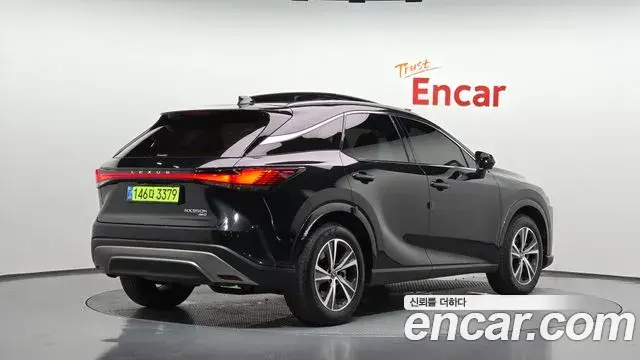 Lexus RX350h 2025 — Photo 14/37