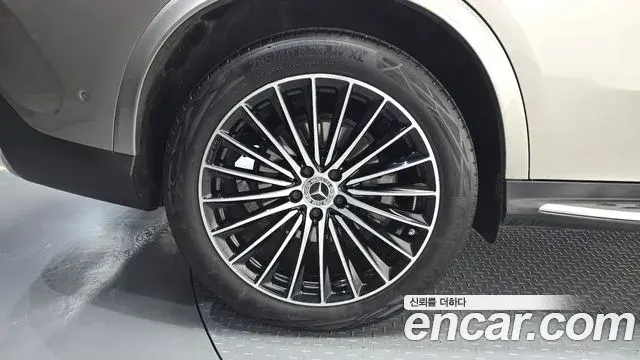 Mercedes-Benz GLC-Class 2024 — Photo 5/20
