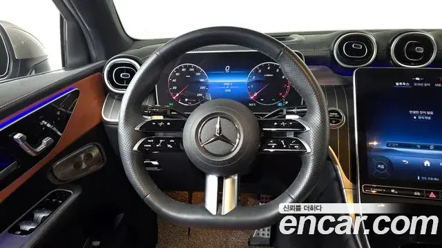 Mercedes-Benz GLC-Class 2024 — Photo 13/20