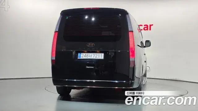 Hyundai Staria 2024 — Photo 4/20