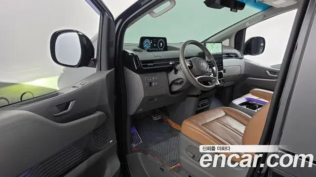 Hyundai Staria 2024 — Photo 10/20
