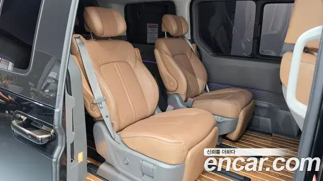 Hyundai Staria 2024 — Photo 11/20