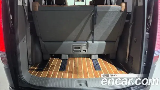 Hyundai Staria 2024 — Photo 18/20