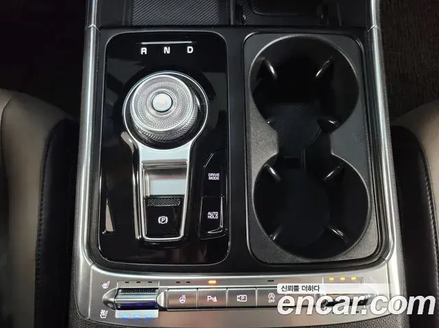 Kia Carnival 2024 — Photo 14/19