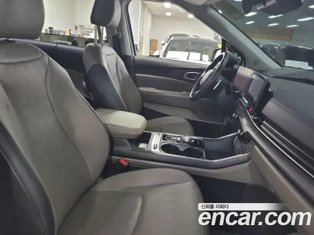 Kia Carnival 2024 — Photo 17/19