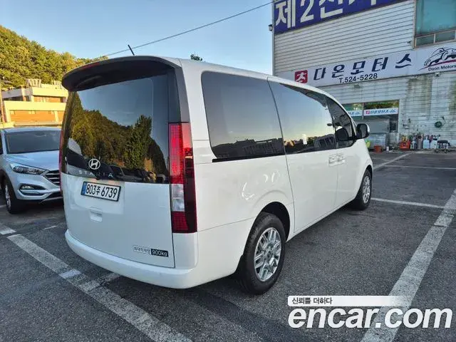 Hyundai Staria 2025 — Фото 5/20