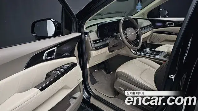 Kia Carnival 2022 — Фото 11/20