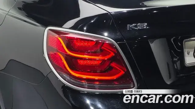 Kia The K9 2018 — Photo 10/32