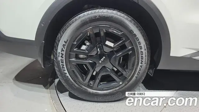 Kia Sorento 2023 — Şəkil 25/38