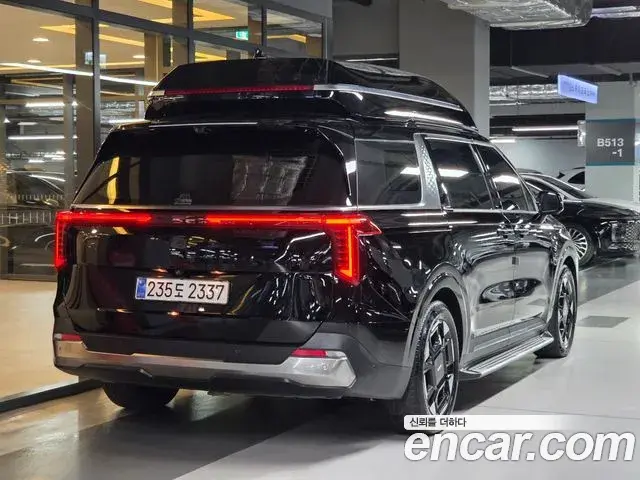 Kia Carnival 2025 — Фото 2/20