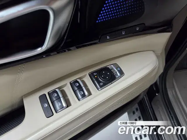 Kia Carnival 2025 — Фото 8/20