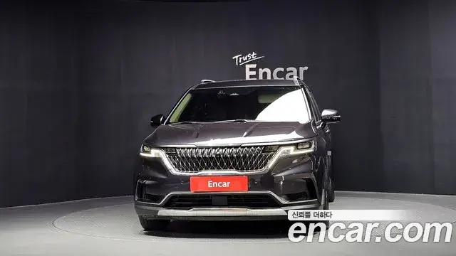 Kia Carnival 2023 — Фото 3/20