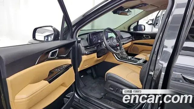 Kia Carnival 2023 — Фото 10/20