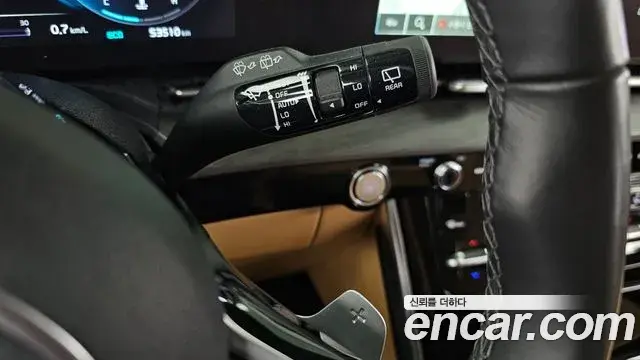 Kia Carnival 2023 — Фото 14/20