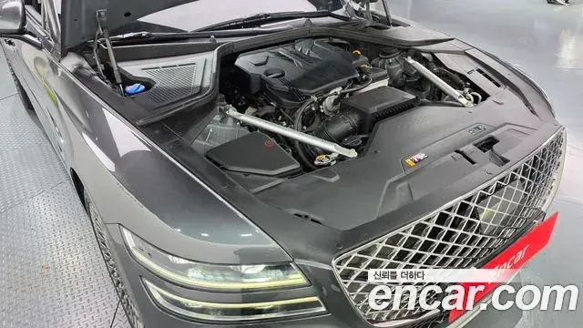 Genesis Electrified G80 2021 — Photo 6/20