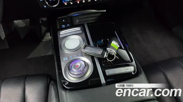 Genesis Electrified G80 2021 — Photo 9/20