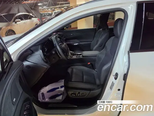 Lexus RX350h 2025 — Photo 18/18