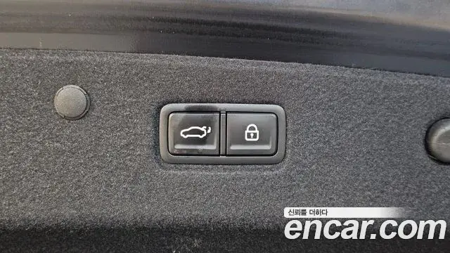 Kia K8 2022 — Photo 7/36