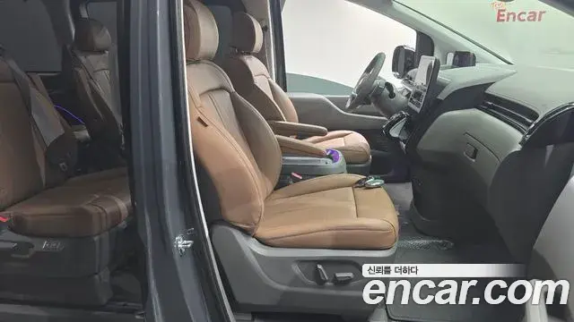 Hyundai Staria 2025 — Şəkil 11/20