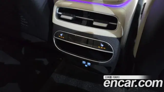 Genesis GV70 2021 — Photo 18/20