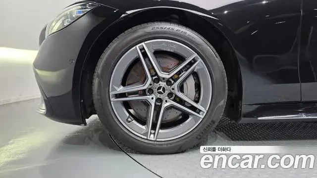 Mercedes-Benz S-Class 2022 — Photo 5/20