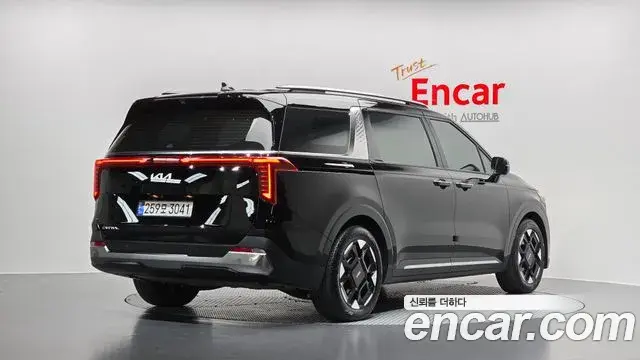 Kia Carnival 2024 — Photo 9/34