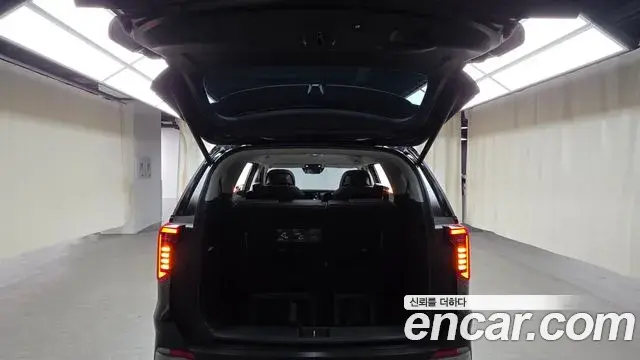 Kia Carnival 2024 — Photo 4/34