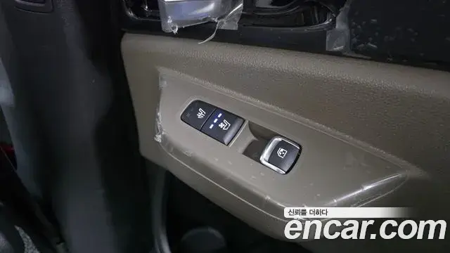 Kia Carnival 2024 — Photo 18/34