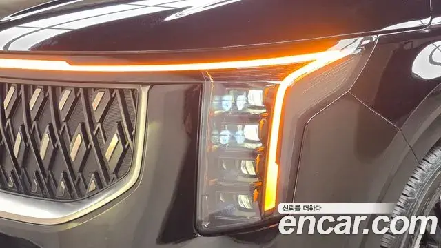 Kia Carnival 2024 — Photo 8/34