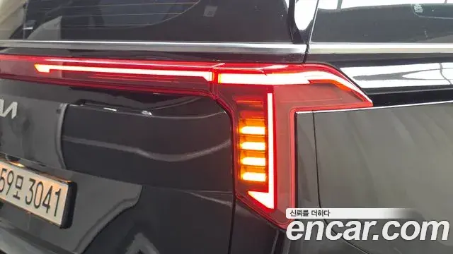 Kia Carnival 2024 — Photo 21/34