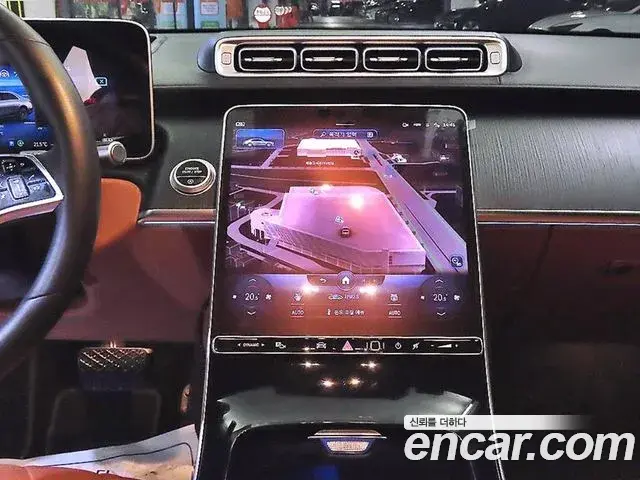 Mercedes-Benz S-Class 2022 — Photo 8/20