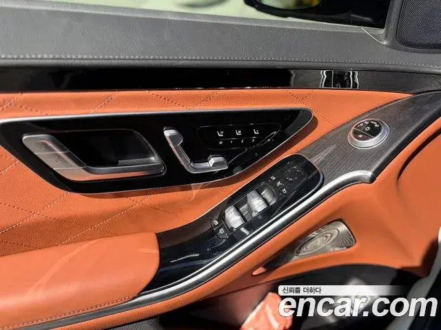 Mercedes-Benz S-Class 2022 — Photo 15/20